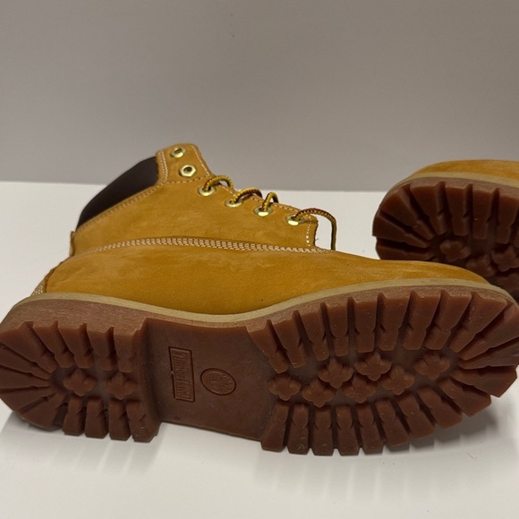 Timberland 6-Inch Premium Wheat Nubuck Boot Junior Size 7 - Picture 8 of 13